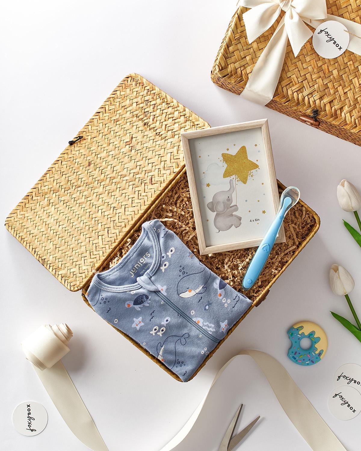 New Baby Boy Gift Box بوكس Hello Baby لحفظ الذكريات – هدية مميزة للمولود الجديد - الصورة 1